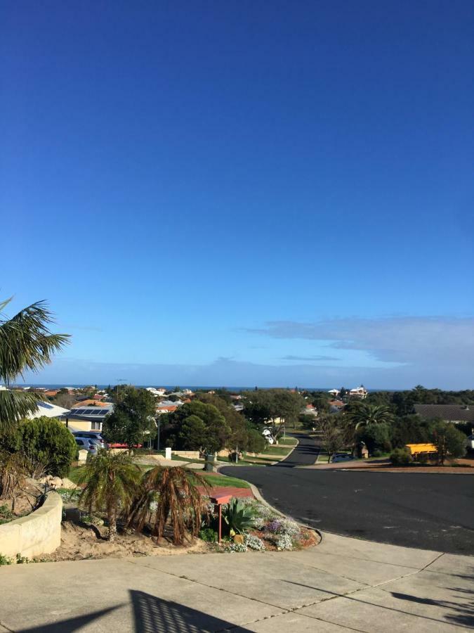 Relaxed Ocean View Villa Mandurah Eksteriør bilde